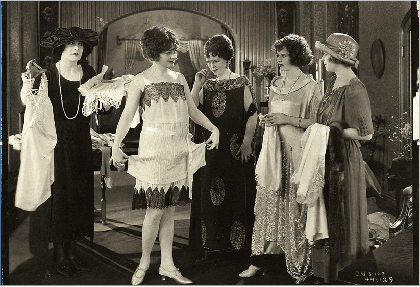 1920 housewife outlet fashion