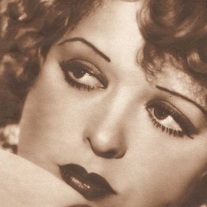 1920s makeup