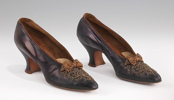 Edwardian pumps